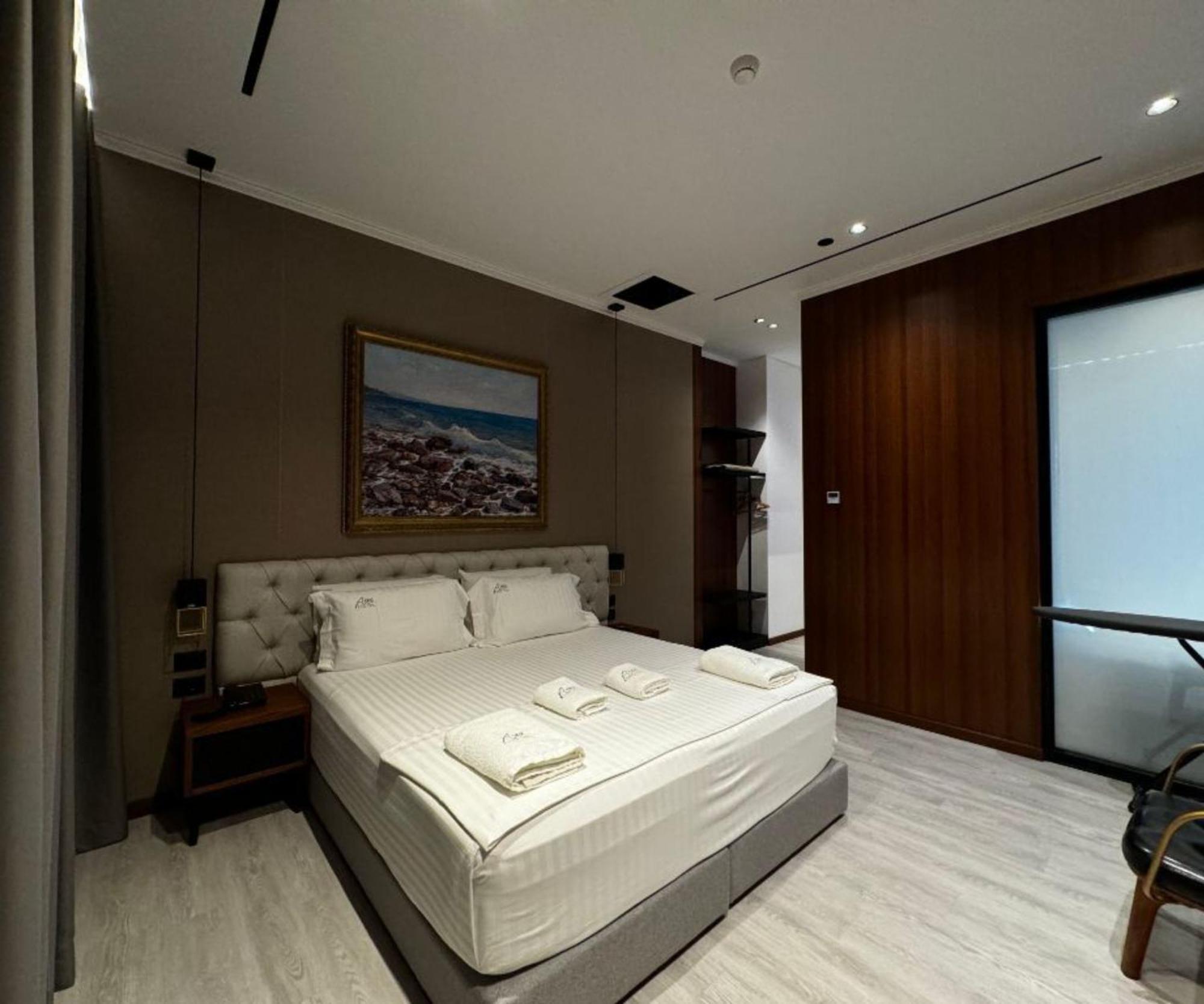 Area Hotel Ксамил Екстериор снимка