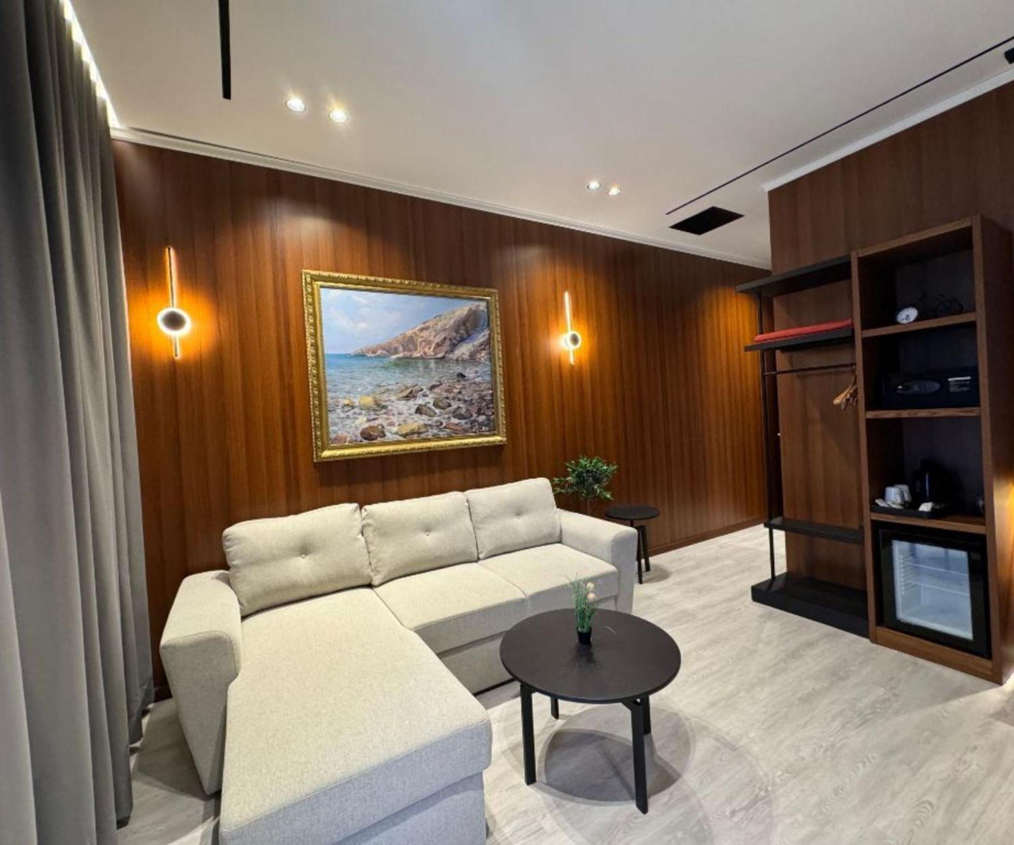 Area Hotel Ксамил Екстериор снимка