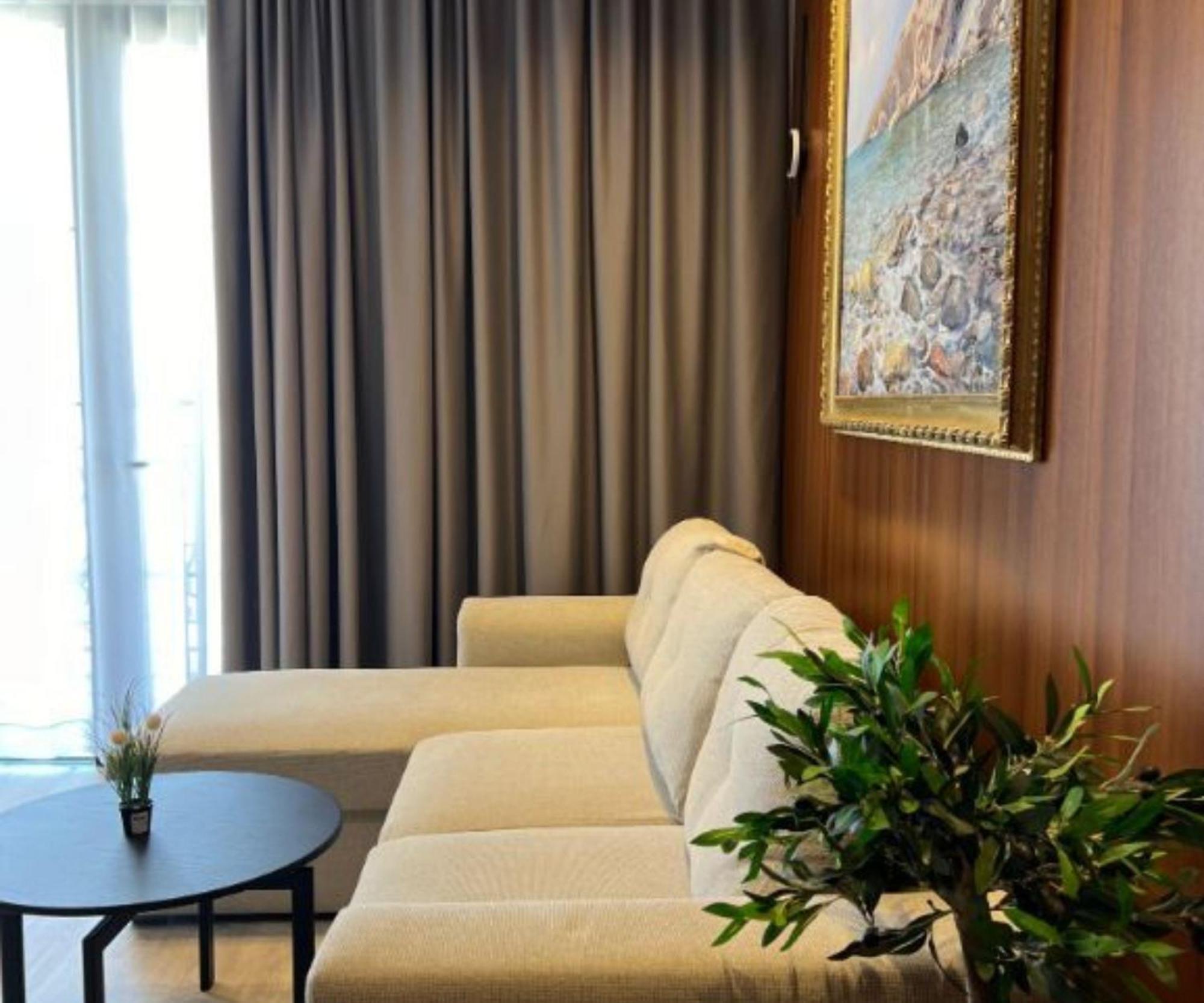 Area Hotel Ксамил Екстериор снимка