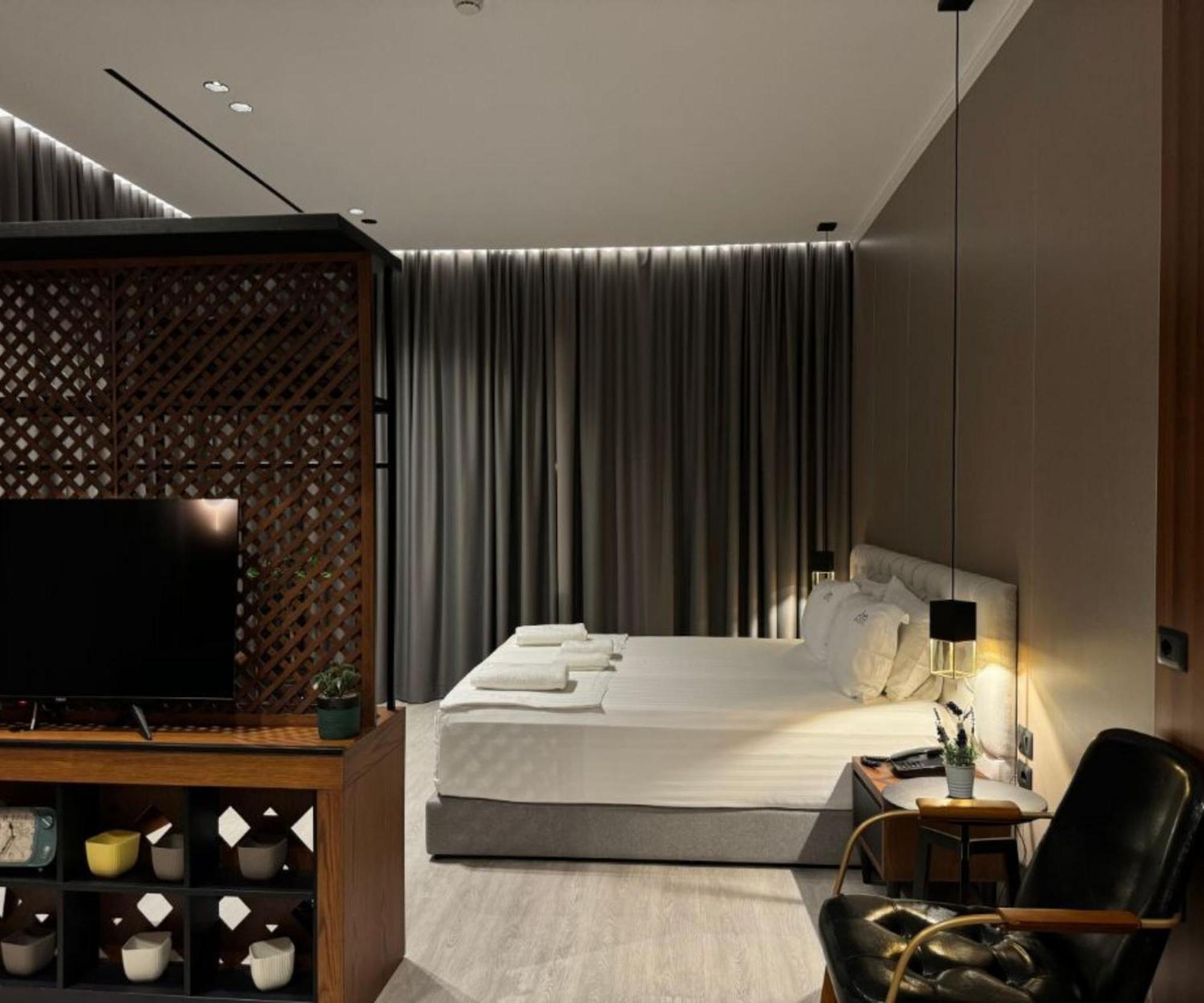Area Hotel Ксамил Екстериор снимка